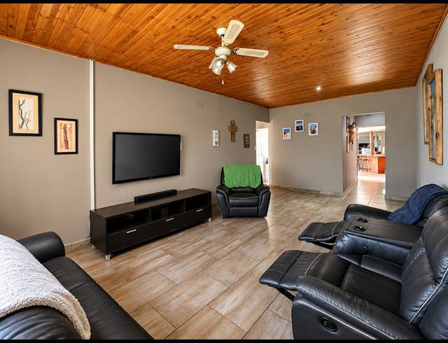 3 BEDROOM HOUSE FOR SALE IN DUNCANVILLE